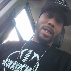 Meet your Posher, Derrick